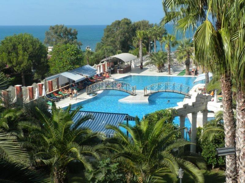 Thalia Beach Resort Hotel Kumkoy Екстериор снимка