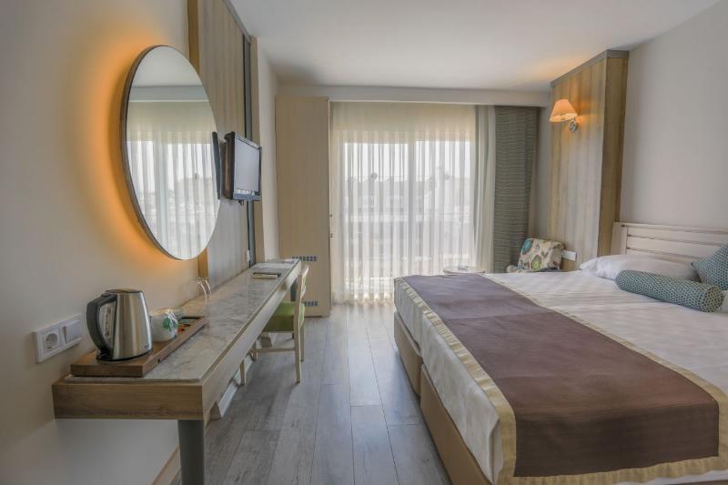 Thalia Beach Resort Hotel Ilica  Екстериор снимка