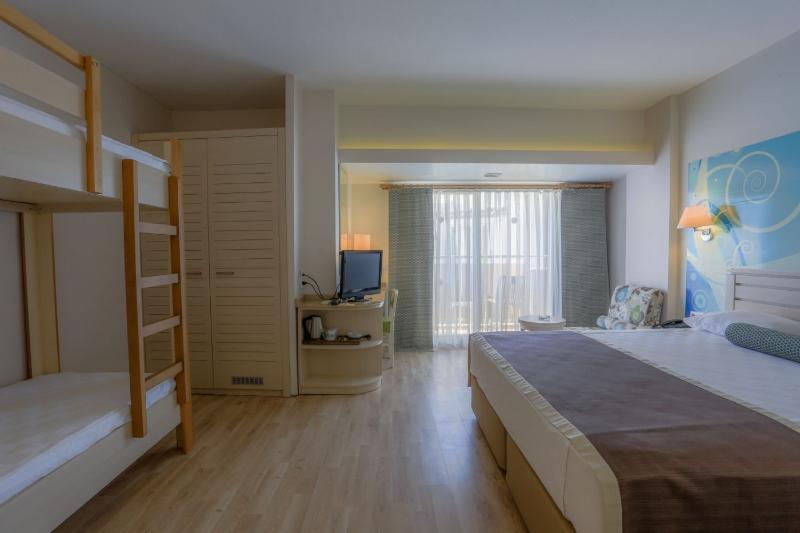 Thalia Beach Resort Hotel Ilica  Екстериор снимка